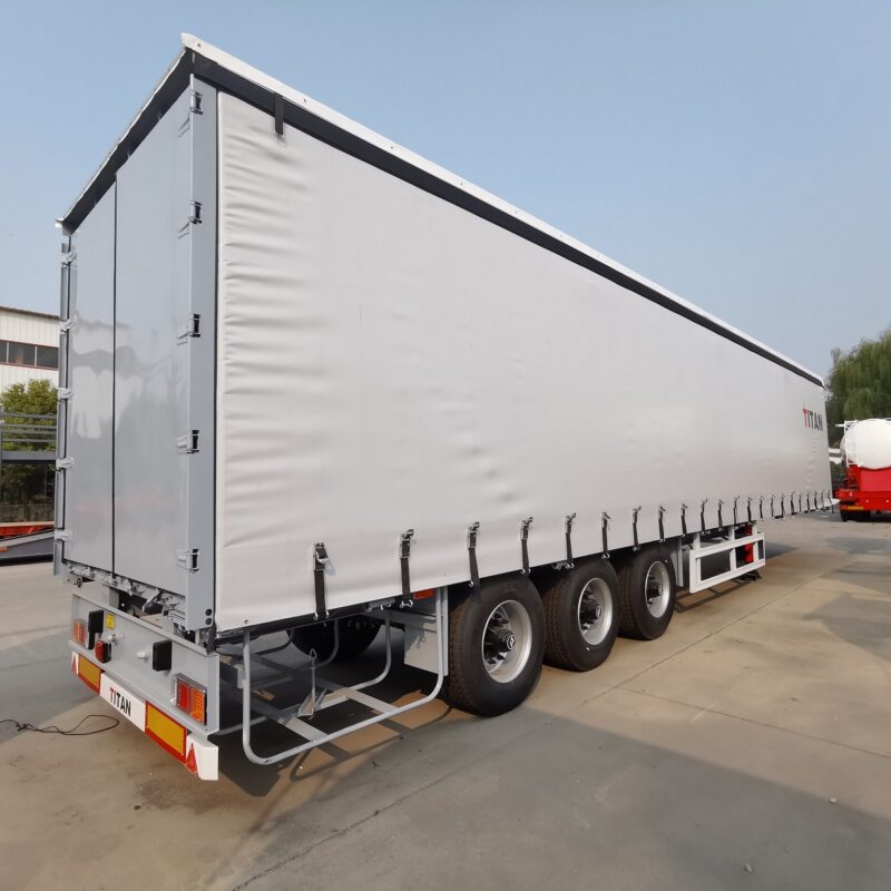Side curtain transport semi-trailer