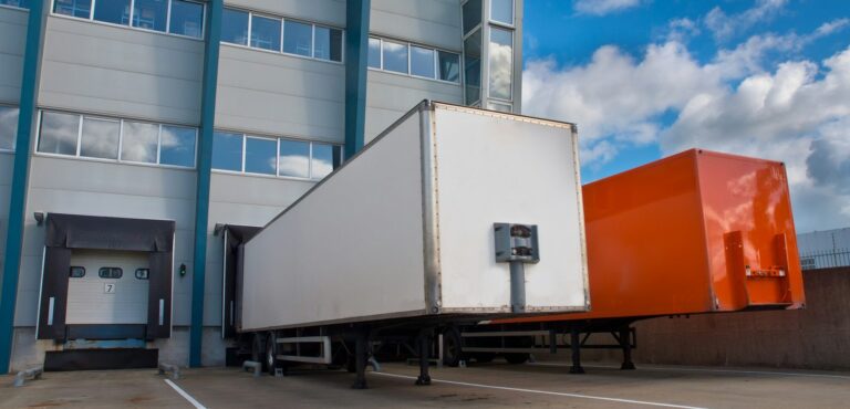 Characteristics of container trucks