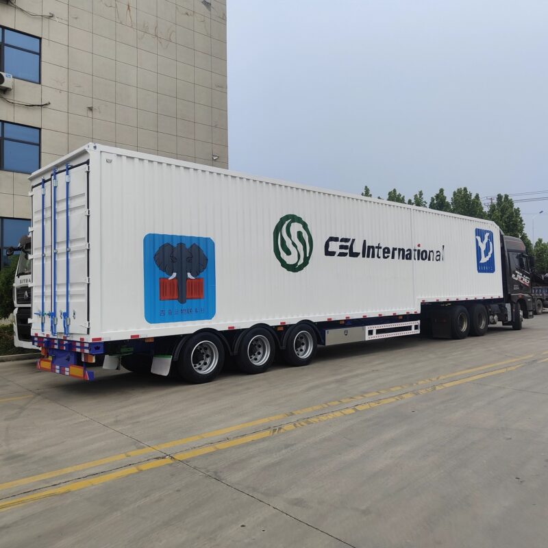 Side curtain semi-trailer