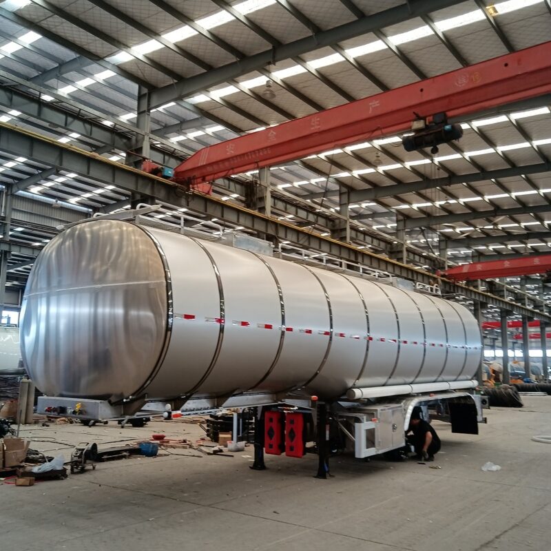 Ordinary liquid tank truck