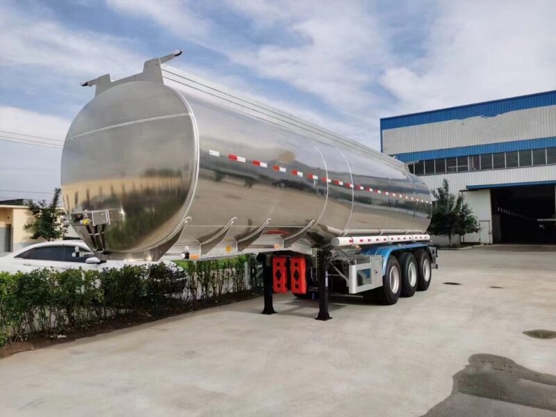 Ordinary liquid tank truck - Imagen 5