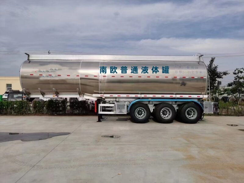 Ordinary liquid tank truck - Imagen 6