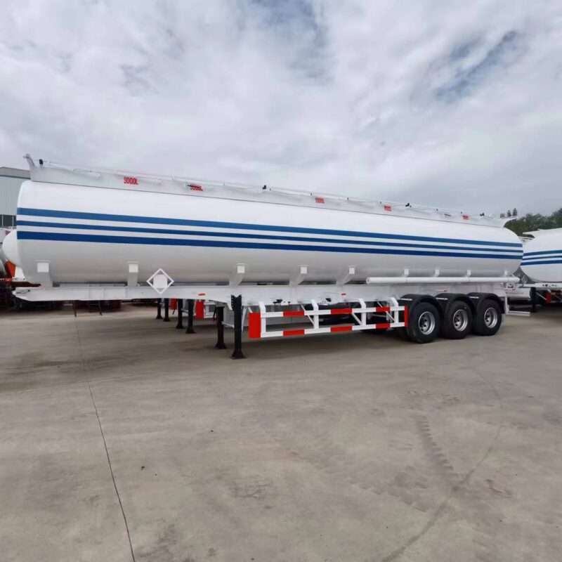 Oil tanker