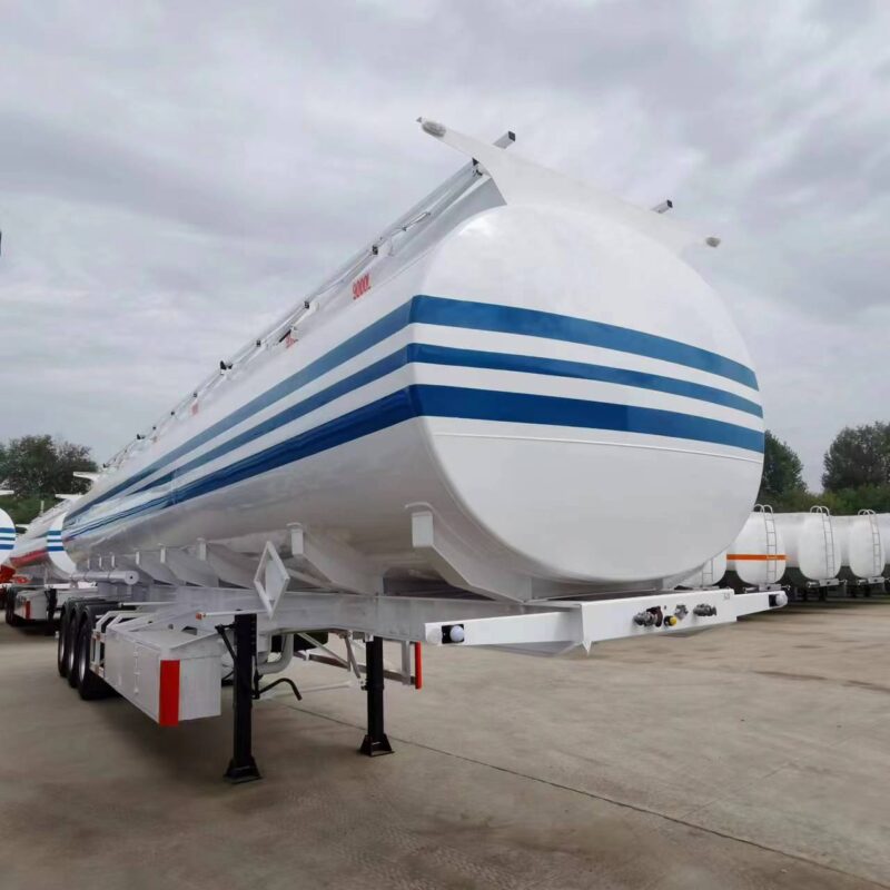 Oil tanker - Image 8