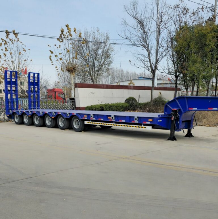 Characteristics of low plate semi-trailer