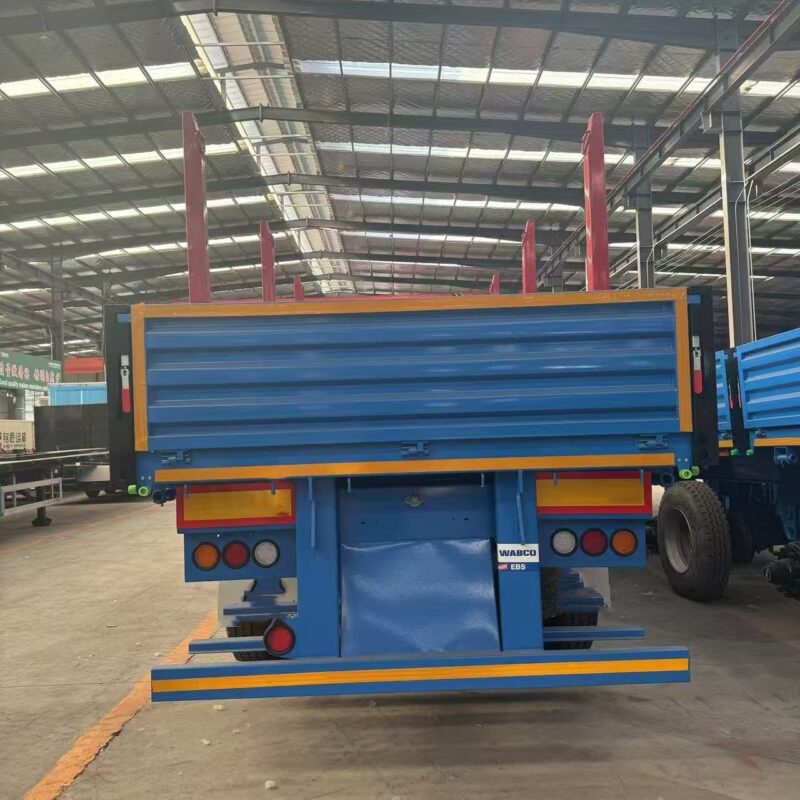 Box board semi-trailer